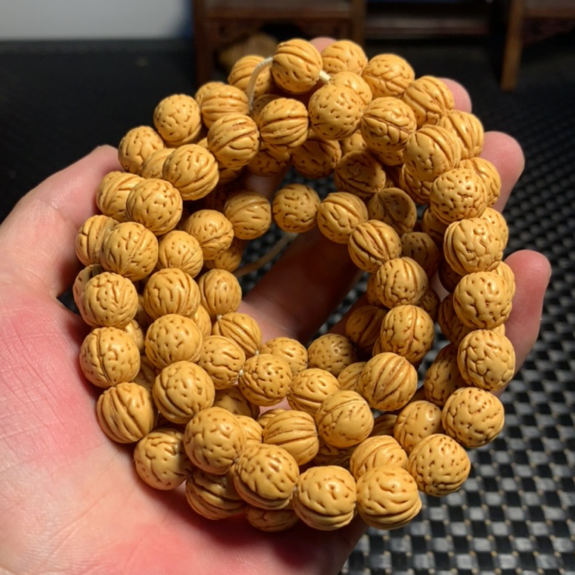 金丝蚕蛹野生小金豆108脖挂高密奶油皮水晶核全品无修肠纹肥脐