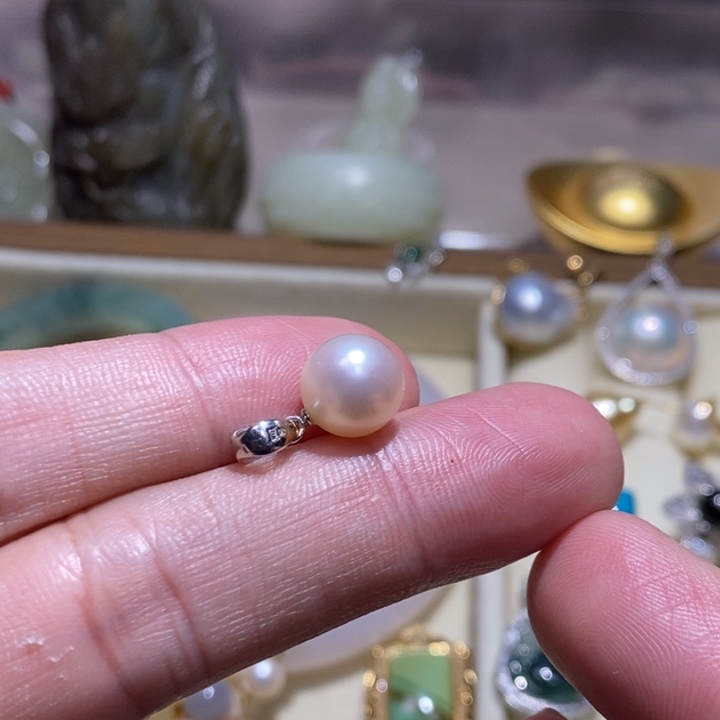 天然A货白色海水珍珠18K金镶嵌圆珠吊坠锁骨链气质女士款百搭580