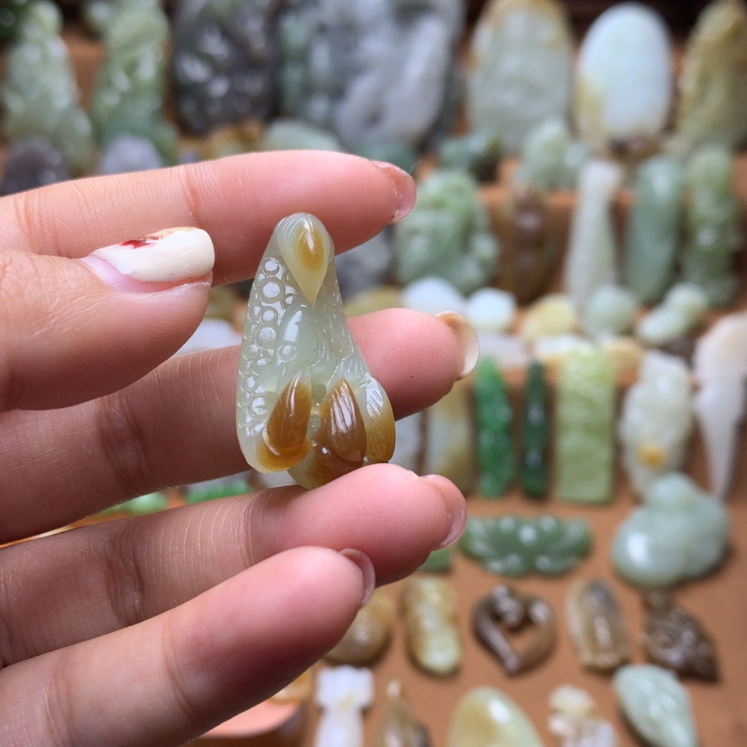 和田玉挂件未镶嵌