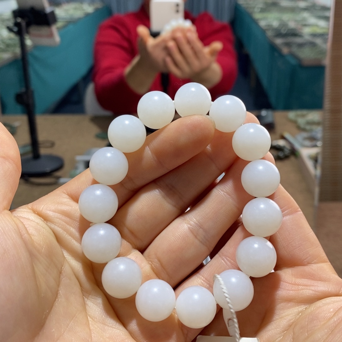 真***诚和田玉未镶嵌手链114