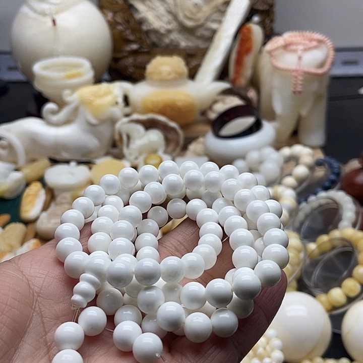 非金属贝壳全白微瑕0.8多圈