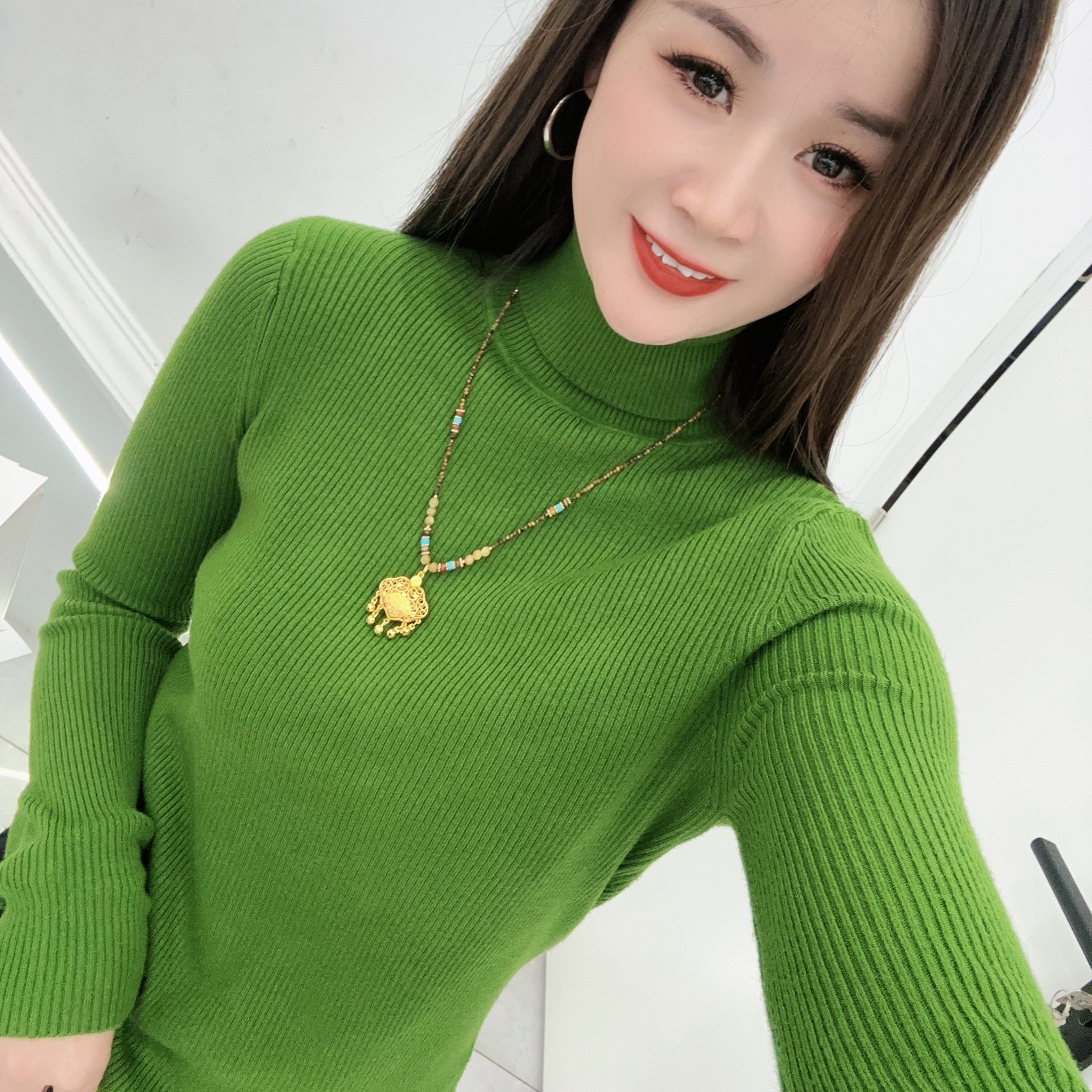 高领竖条纯色毛衣打底衫