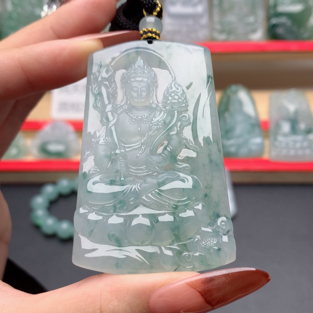 富***哥颈饰未镶嵌翡翠虚空藏菩萨