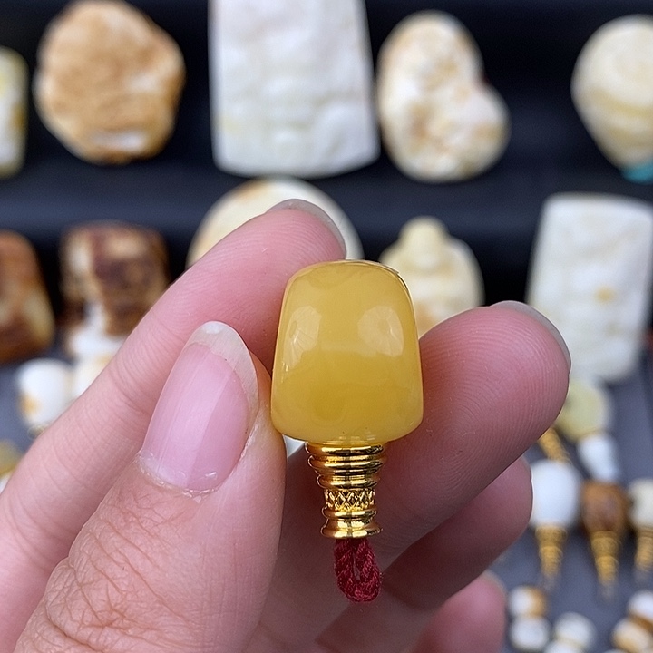 琥珀未镶嵌裸石13.9马蹄三通c495