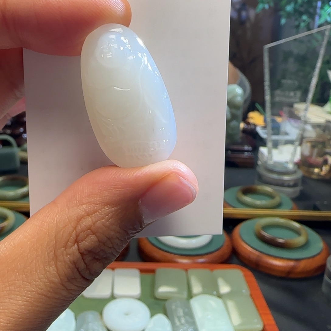 和田玉（糖玉）未镶嵌颈饰