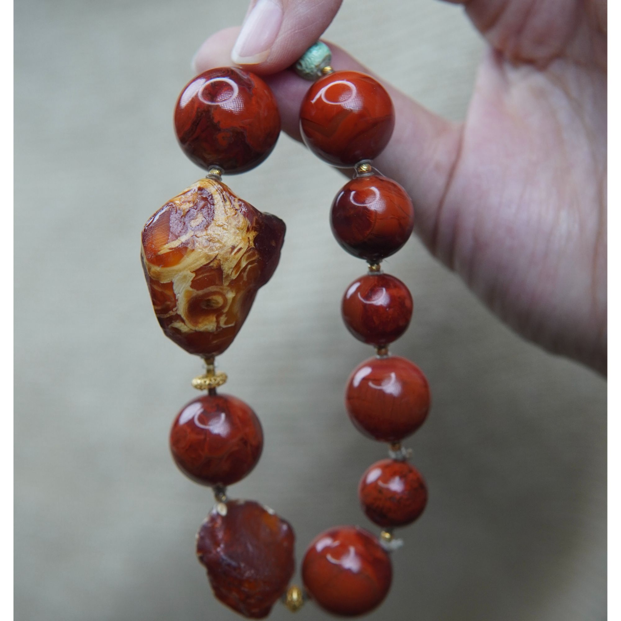 蜜蜡原石设计款手串