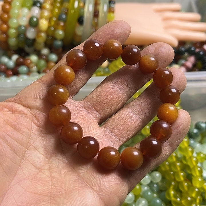 合金蛇纹石玉颈饰