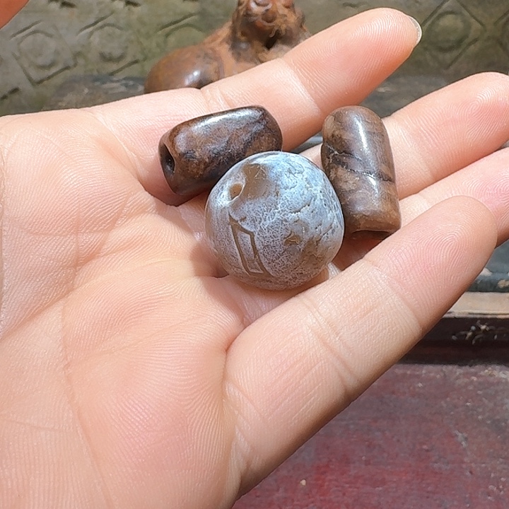 和田玉（糖玉）颈饰未镶嵌