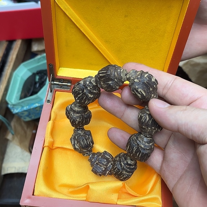 大叶紫檀（黑酸枝木类）