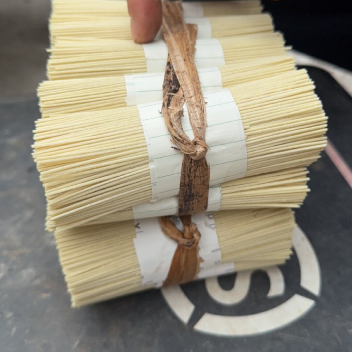 农村赶集布依盐水面