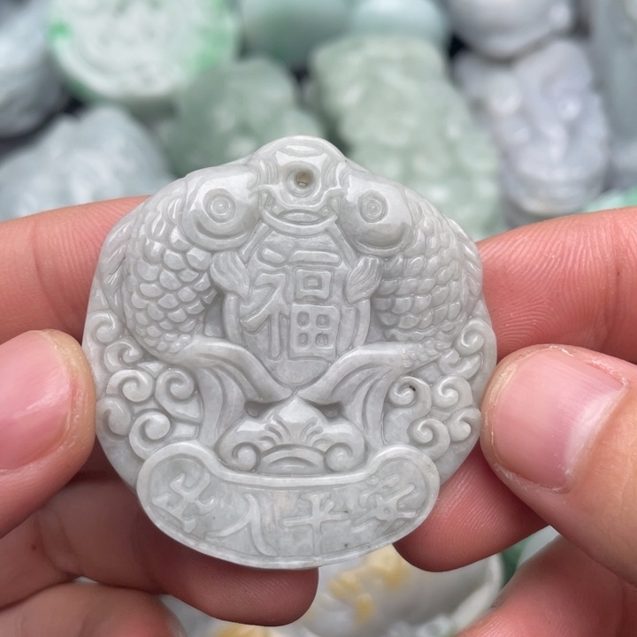 翡翠未镶嵌吊坠(不含链)