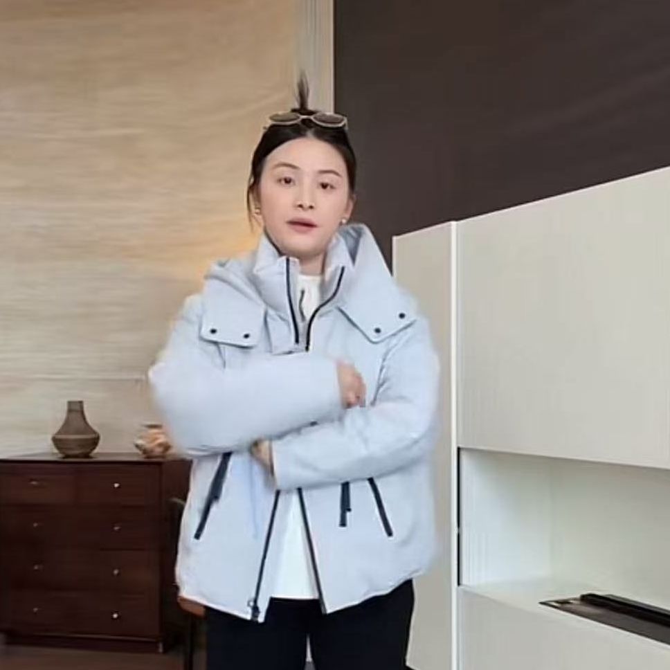 【琪琪】 **90白鸭绒**生活防水连帽羽绒冲锋外套 H5635