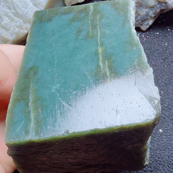 未镶嵌和田玉（糖玉）珠宝半成品