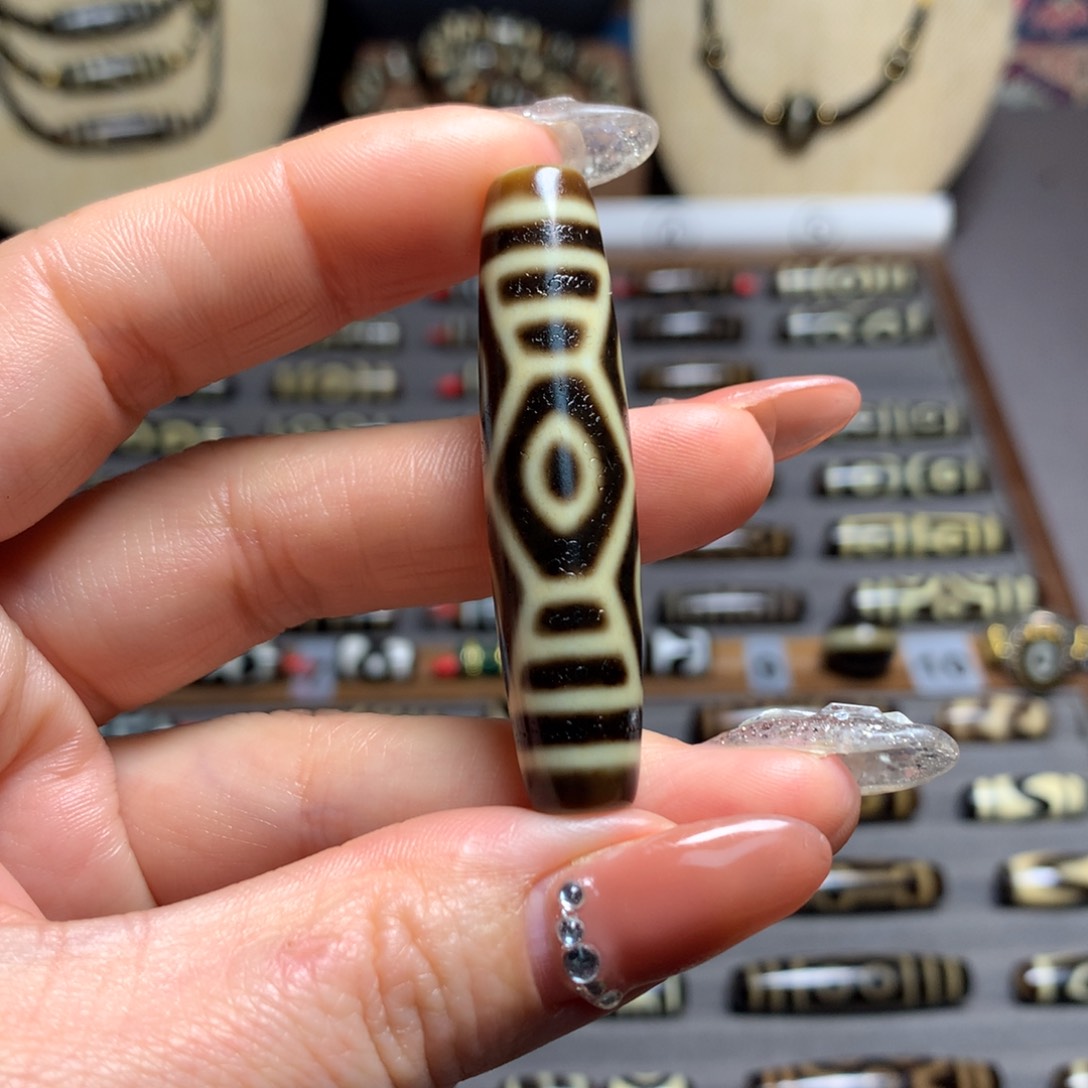 玛瑙/玉髓吊坠(赠链)未镶嵌路*