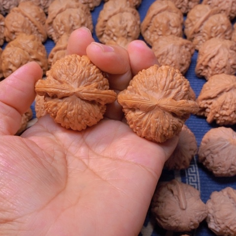 【闪购商品】吊坠文玩核桃小*候白狮子45