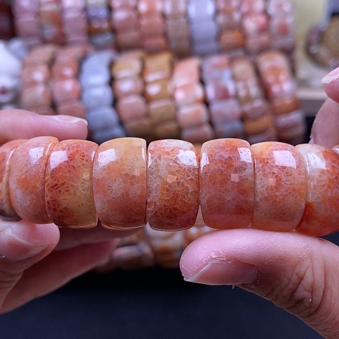 硅化珊瑚（珊瑚玉）手牌未镶嵌24