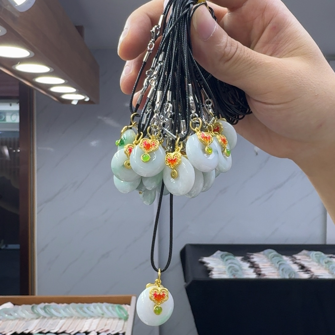 翡翠未镶嵌吊坠(不含链)翡翠