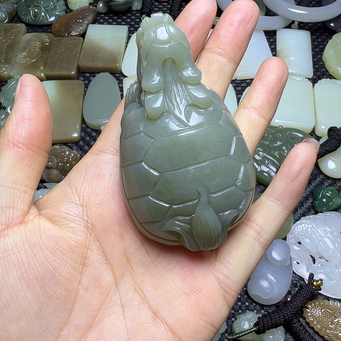 和田玉未镶嵌吊坠(不含链)