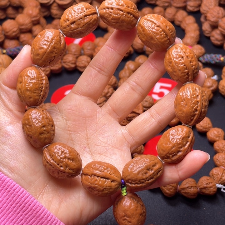 文玩核桃吊坠大枣