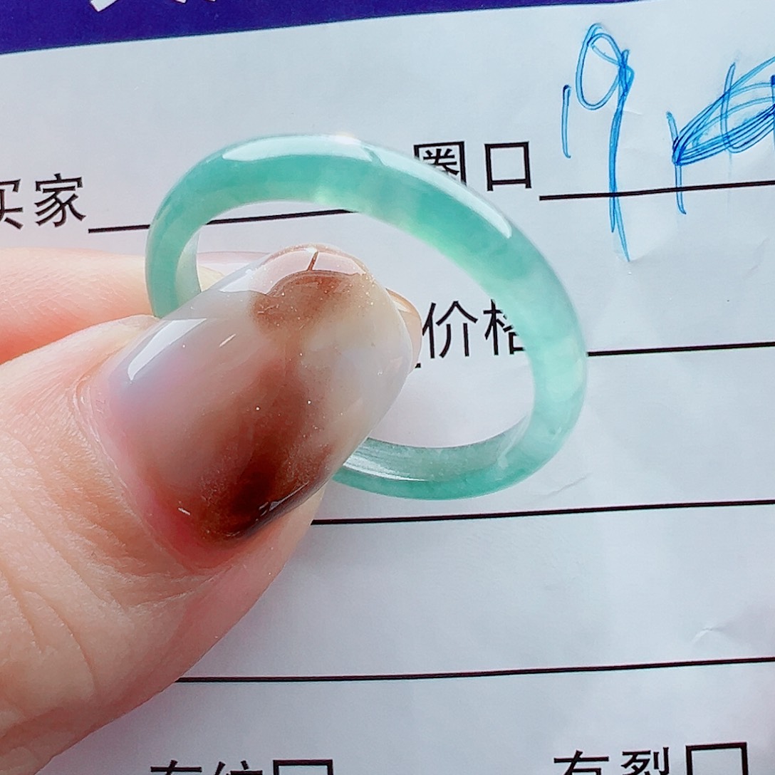 未镶嵌戒指翡翠想****！戒圈