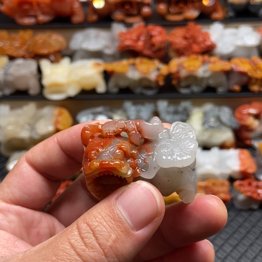 石英质玉（黄龙玉）挂件未镶嵌