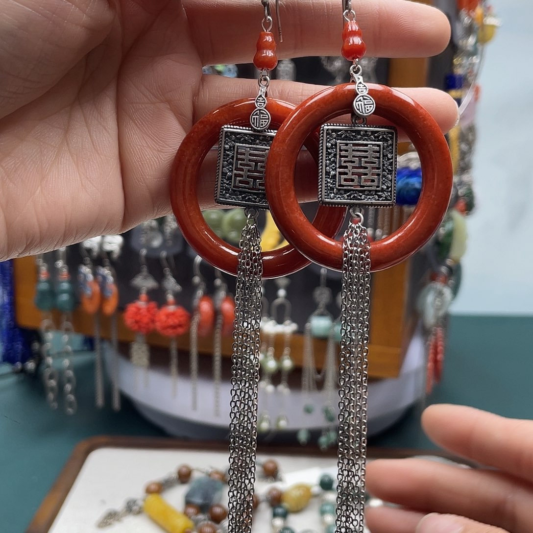 翡翠耳饰未镶嵌强****宙時尚