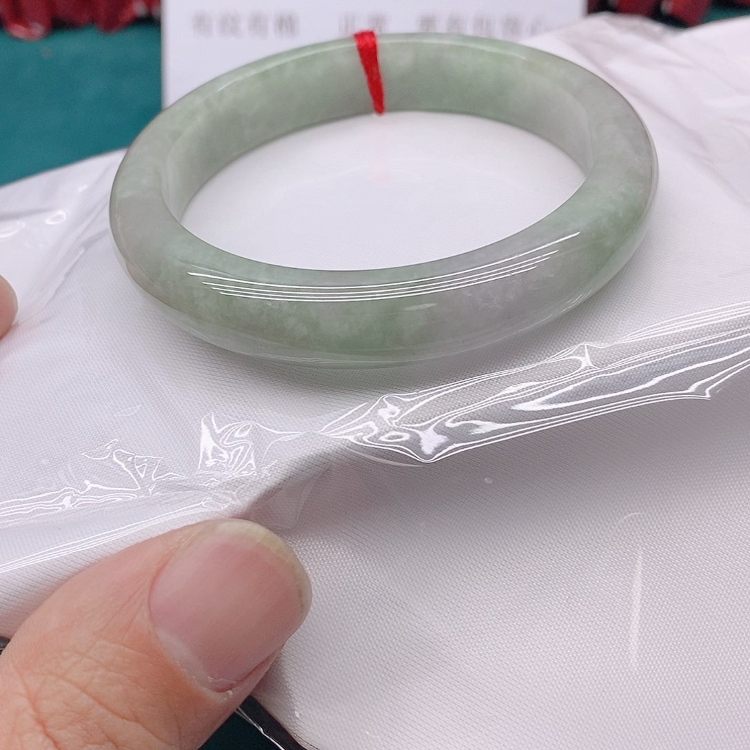 翡翠手镯未镶嵌迷*06666666666