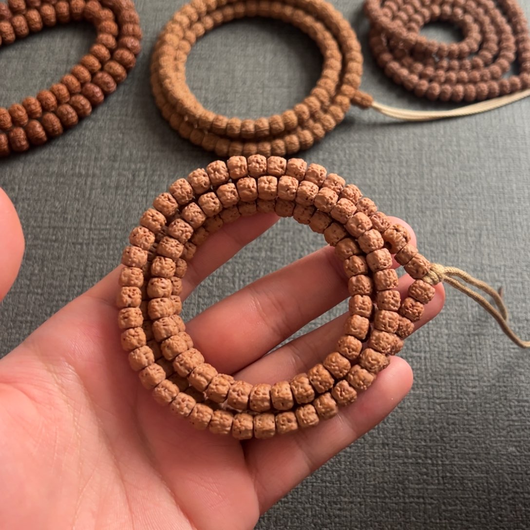 羽***巾吊坠金刚菩提藏切