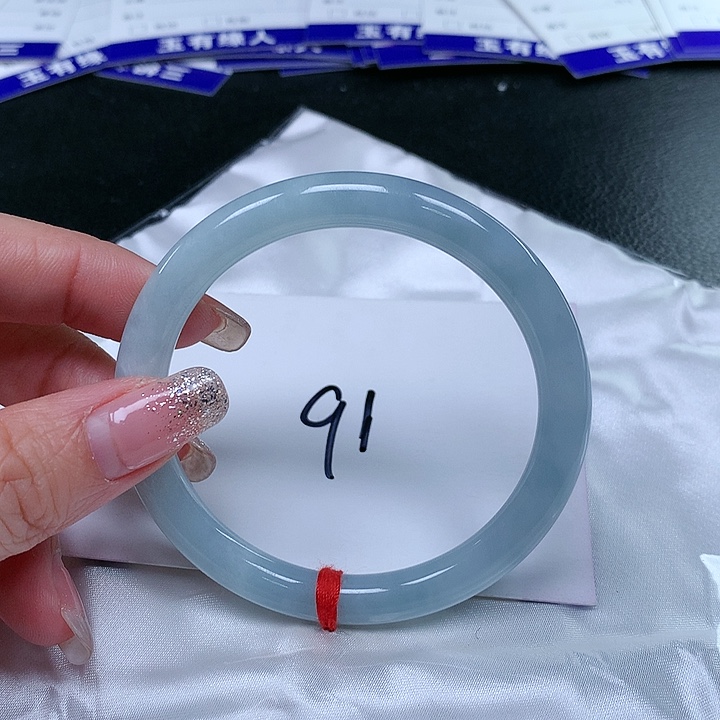 翡翠手镯（圆镯）未镶嵌