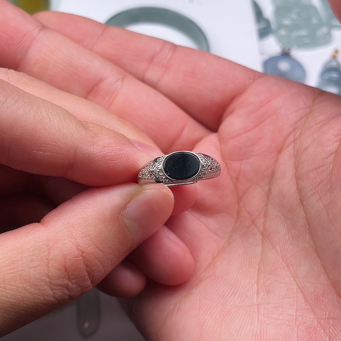 翡翠银S925镶嵌颈饰翡翠