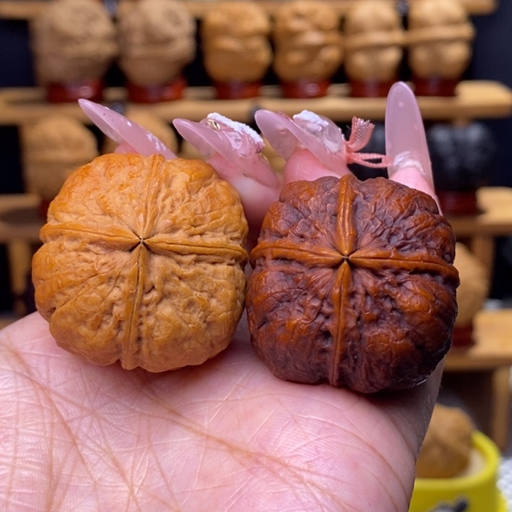 陈***涫文玩核桃把件小八一四棱9号37尺