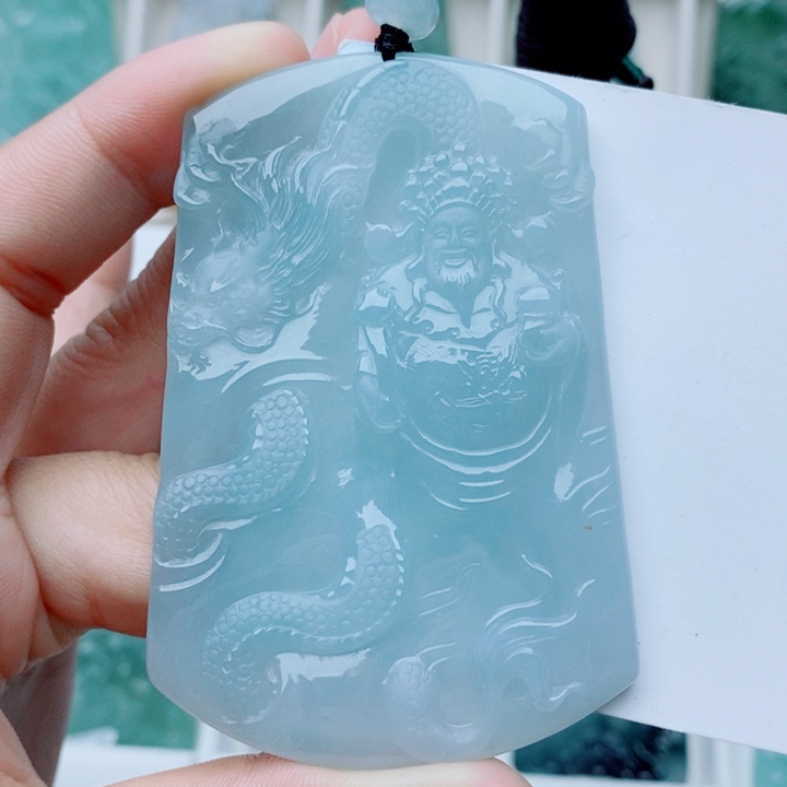 翡翠颈饰未镶嵌御龙财神