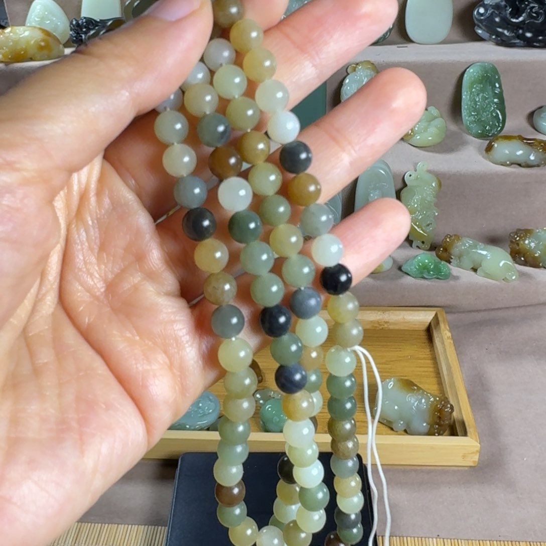 和田玉（糖玉）颈饰未镶嵌