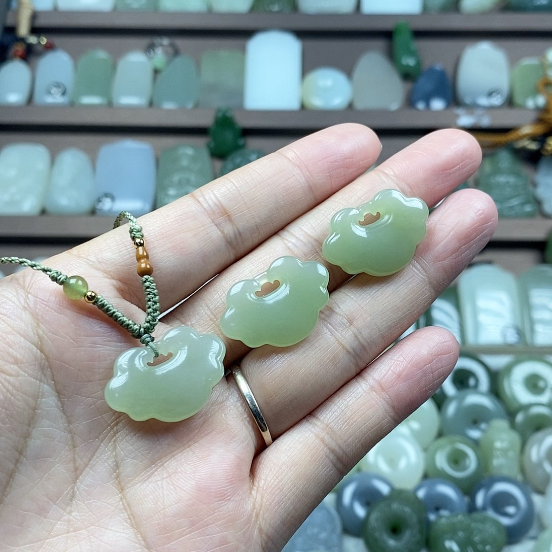 和田玉未镶嵌颈饰25mm祥云锁多样性发1件