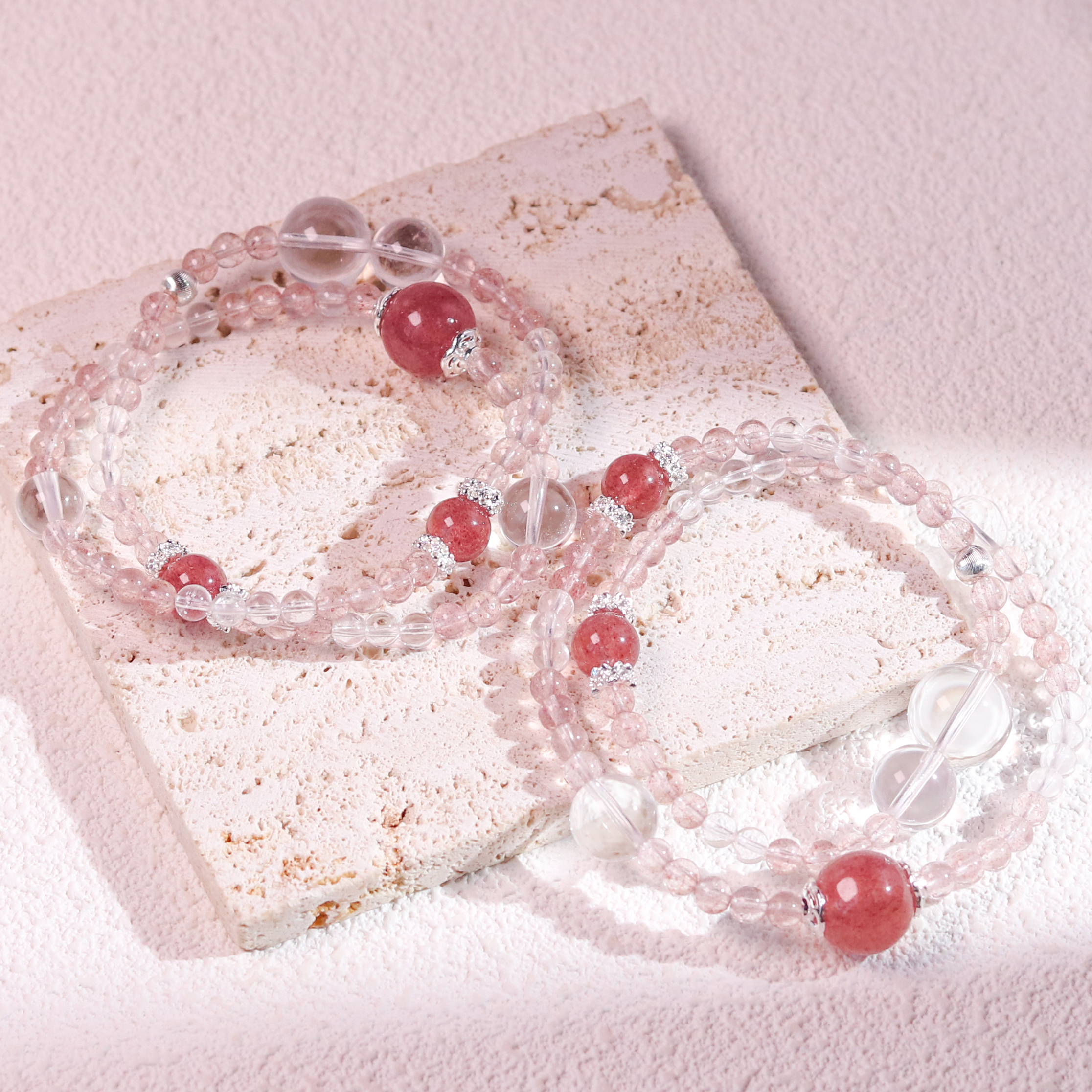 《爱你不是两三天》草莓晶双圈手链 X-LY80 多样性发一 颜色微差