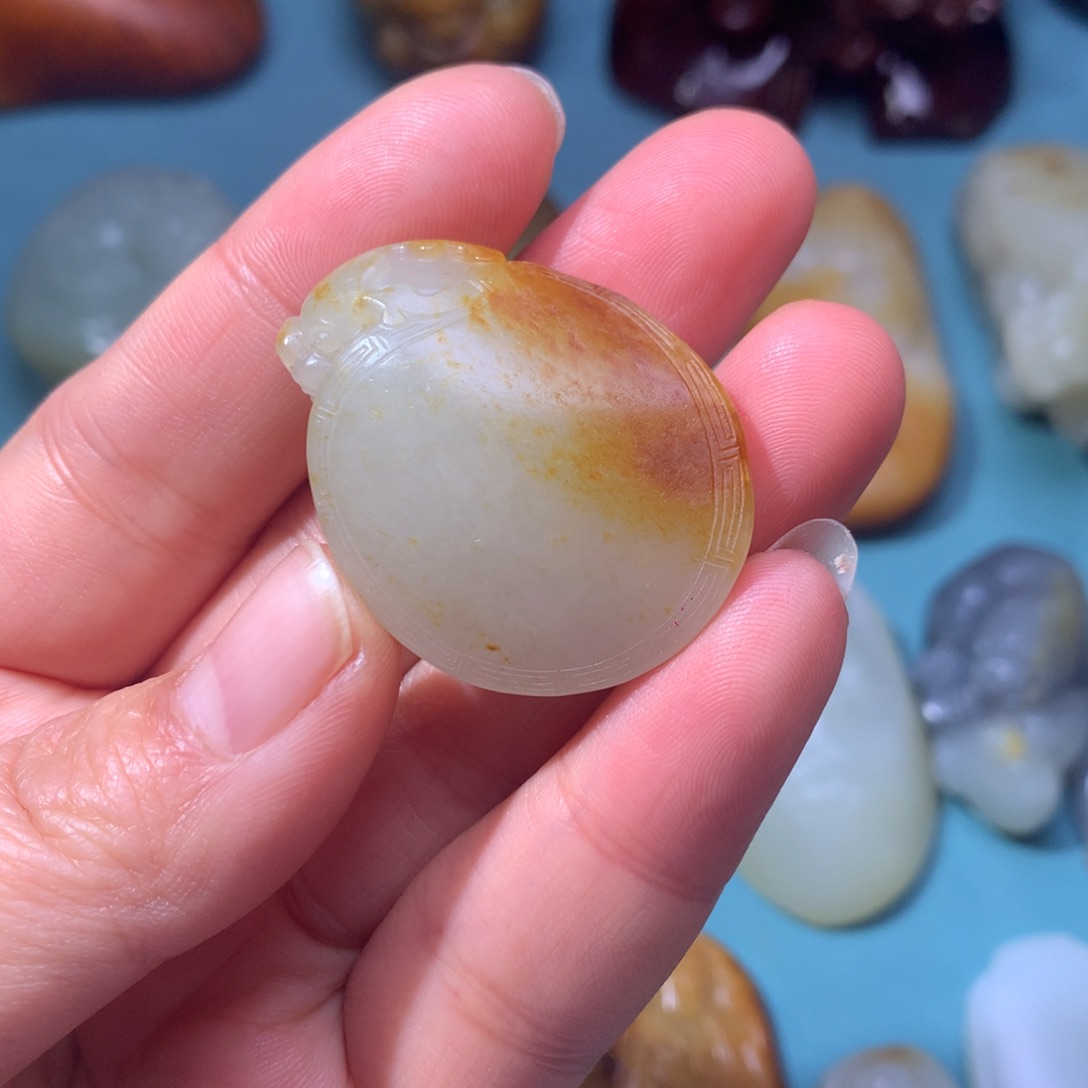 和田玉挂件未镶嵌木*