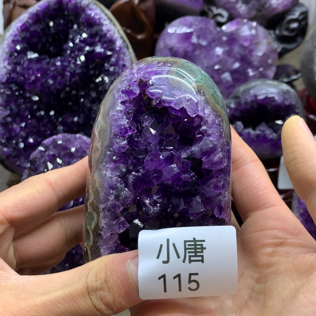 紫晶大型摆件（非配饰）未镶嵌