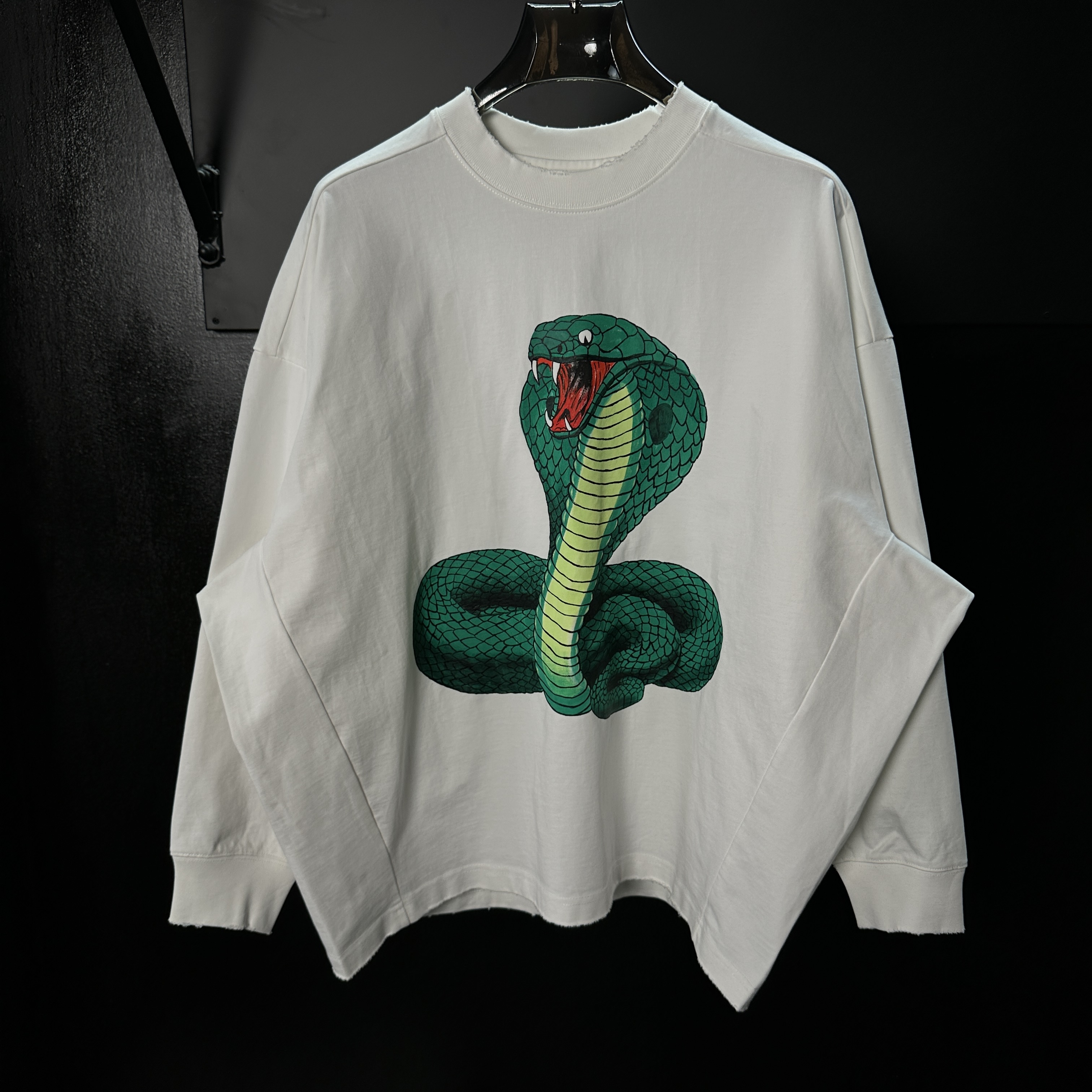 【冷目潮物质】手绘高定系列青蟒噬风蝙蝠袖T恤重磅400g宽松长袖男