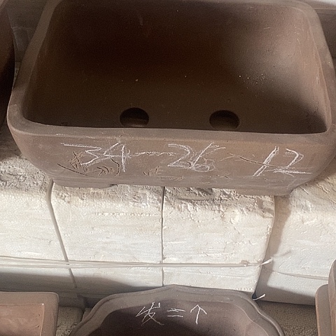 紫砂中国宜兴紫砂花盆，