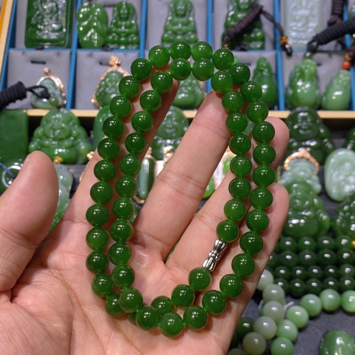 【闪购商品】和田玉吊坠(不含链)未镶嵌辣绿妈妈链 8