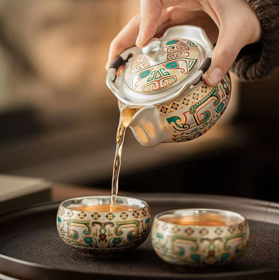 宋瑜饕餮手抓银一壶两杯+礼盒鎏银 Y120