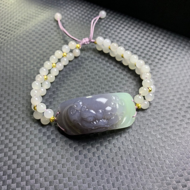 和田玉紫罗兰兽面手牌