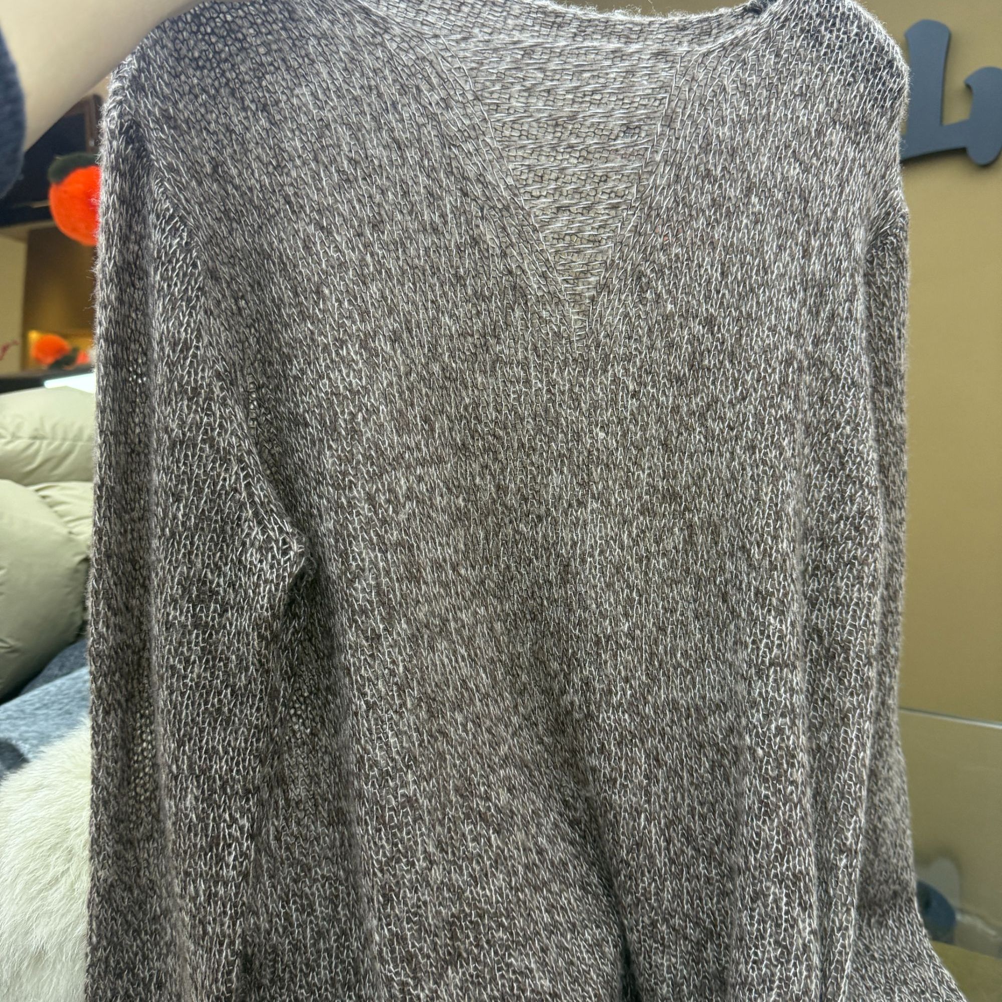 毛针织衫V领女极简风套头灰色针织衫圆领时尚秋冬毛衣