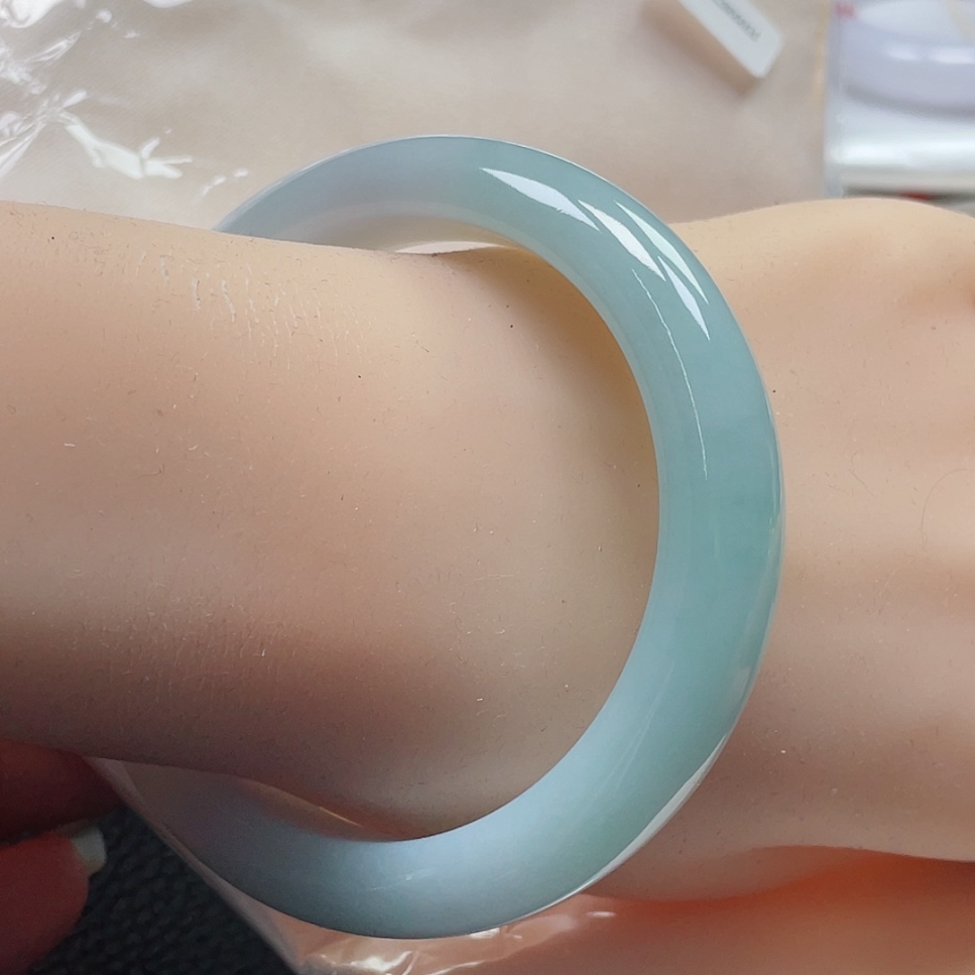 翡翠手镯未镶嵌缅甸翡翠手镯57圈