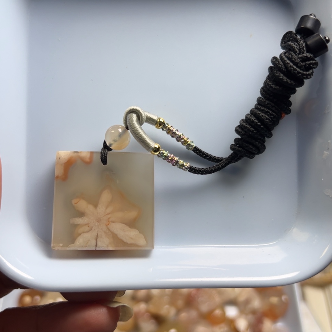 未镶嵌玛瑙/玉髓珠宝半成品