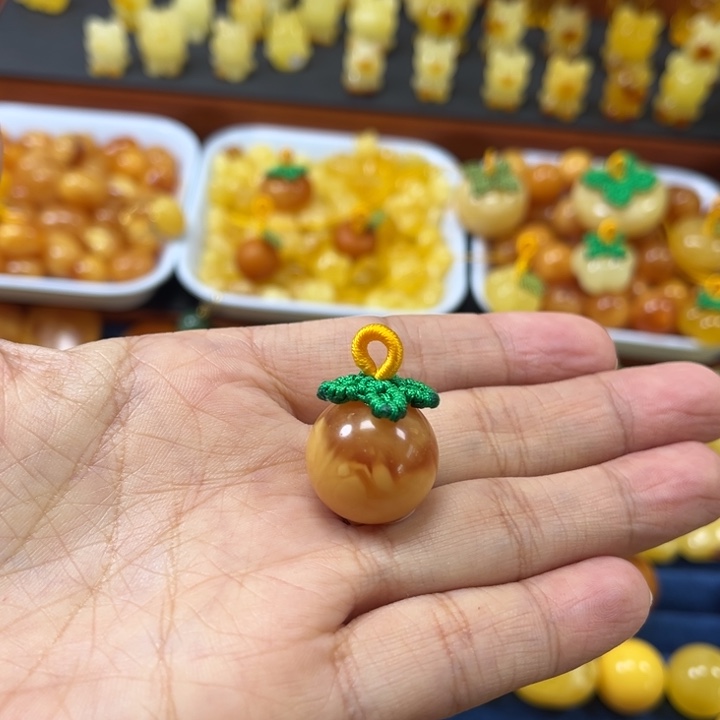琥珀未镶嵌裸石卡19老蜡单珠 苹果珠