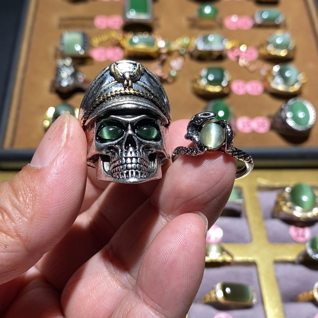 和田玉（碧玉）戒指未镶嵌等****3