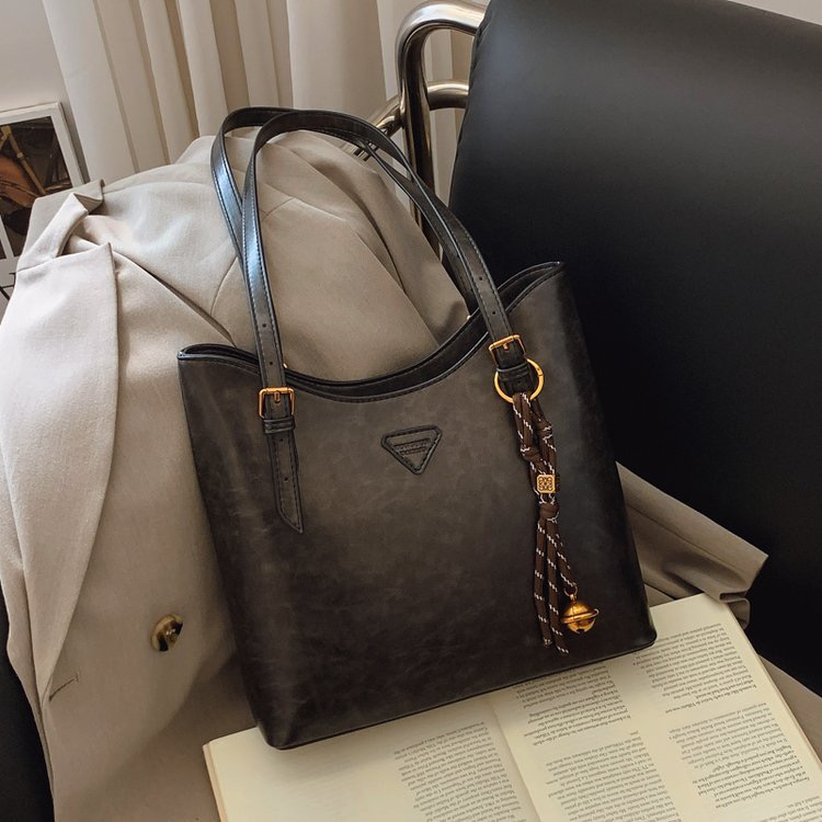 2025新款托特包时尚休闲百搭单肩大包包小众通勤韩版肩包洋气