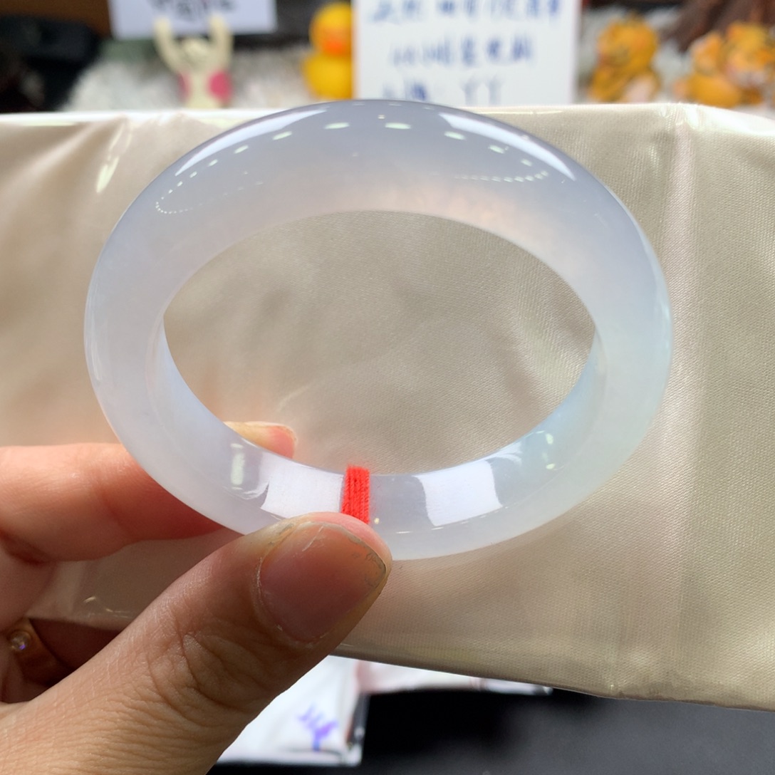 翡翠未镶嵌手镯50.1正圈（有纹裂），160号