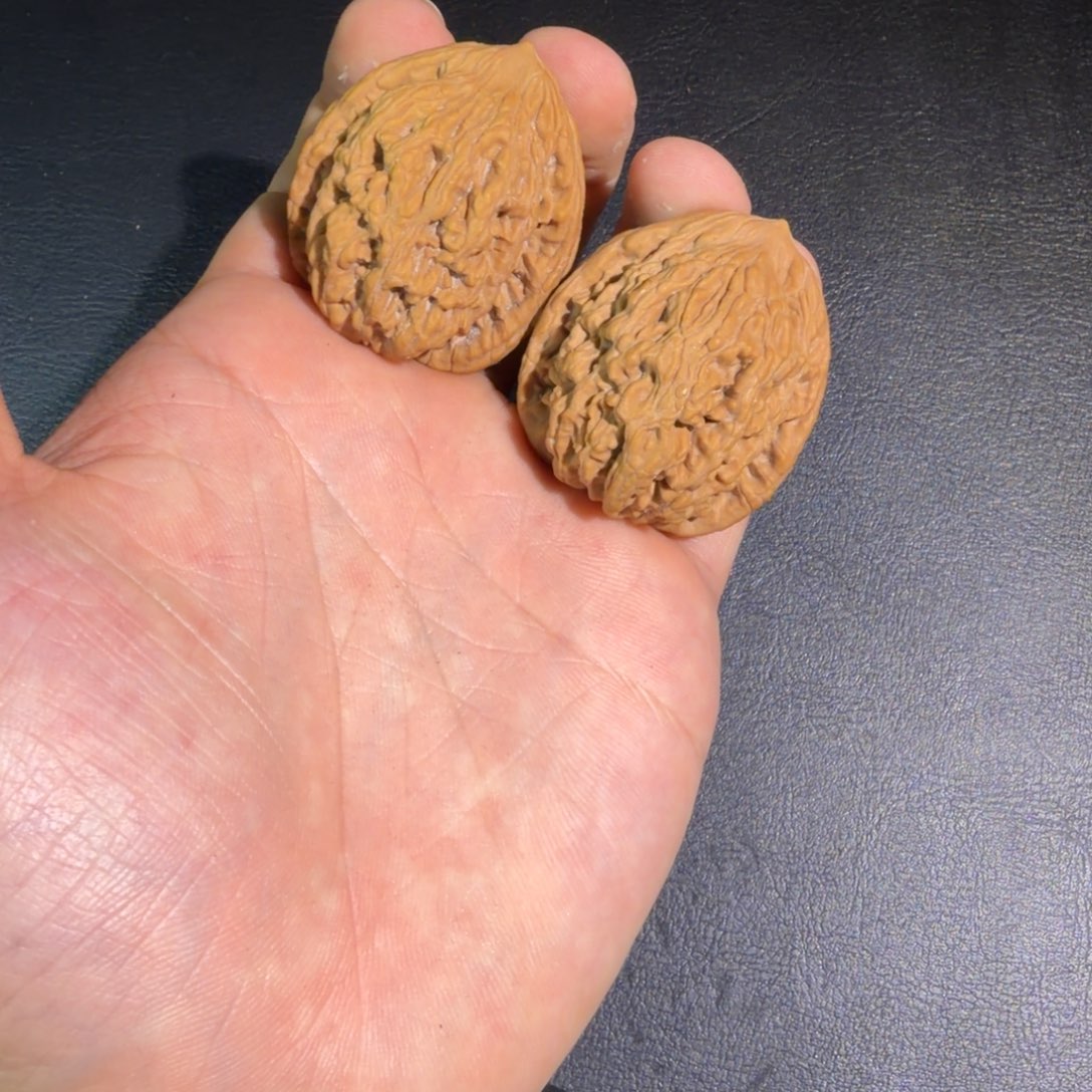 文玩核桃吊坠哈哈哈哈哈哈哈哈虎头